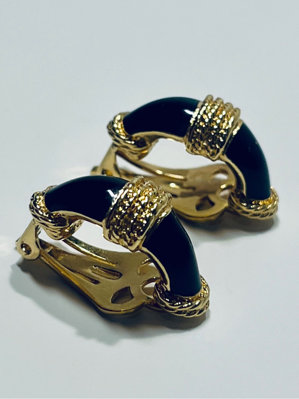 Vintage Black Enamel and Gold Tone Half Hoop Clip on Earrings